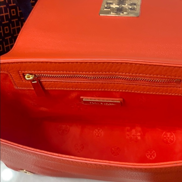 NWT Tory Burch Multi-way shoulder bag and wallet - Picture 3 of 8